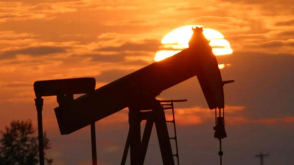 Tahminler daha aşağısı için Petrolde düşüş ivme kazandı
