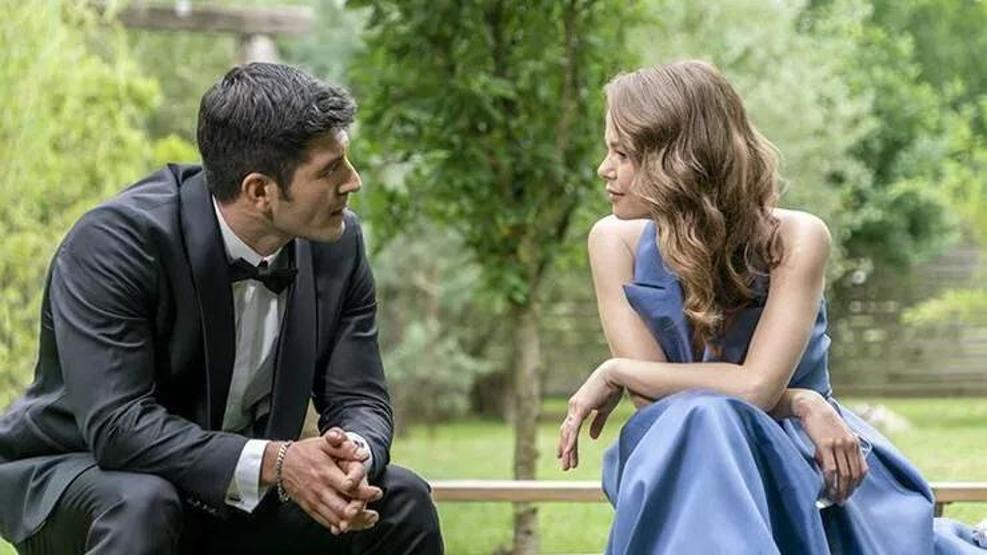 Hande Ataizi Camdaki Kızın yeni sezonundan tüyolar verdi: Entrika dolu