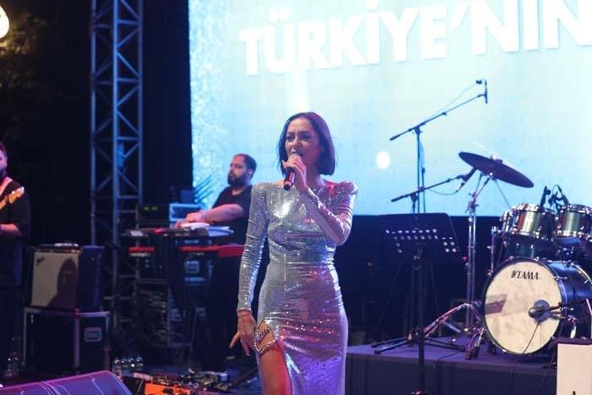 Kanal Dden yeni sezona görkemli başlangıç Medya ve iş dünyası Kanal D yeni yayın dönemi lansman gecesinde buluştu