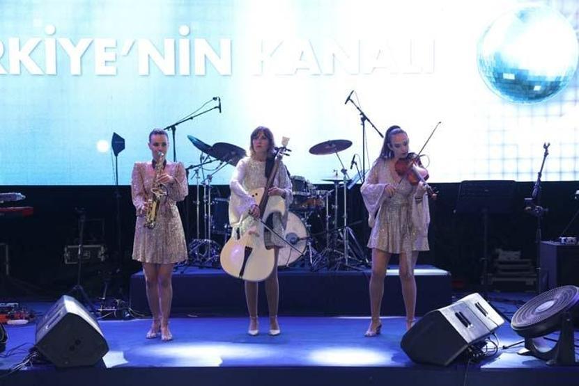Kanal Dden yeni sezona görkemli başlangıç Medya ve iş dünyası Kanal D yeni yayın dönemi lansman gecesinde buluştu