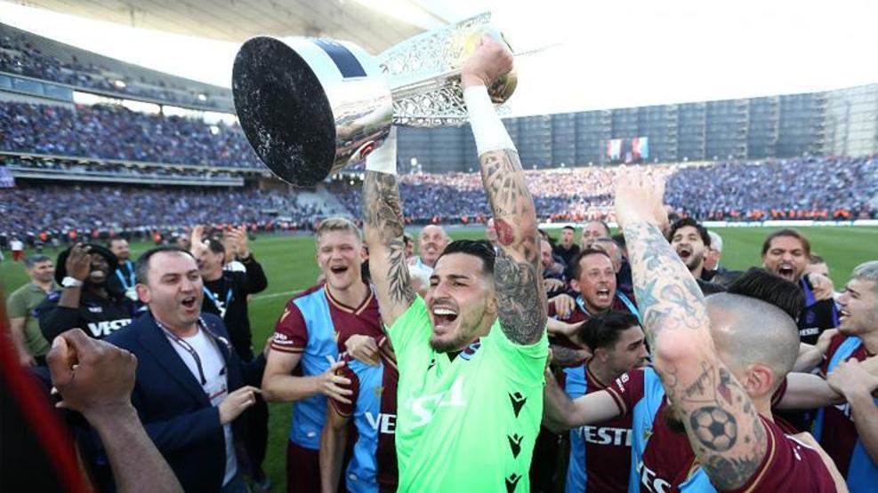 Uğurcan Çakır, ülke rekoru kırarak Galatasaraya transfer oldu