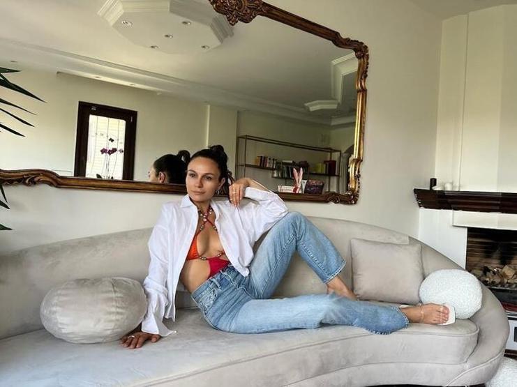 Selin Yeninci tarzıyla ortalığı kasıp kavurdu