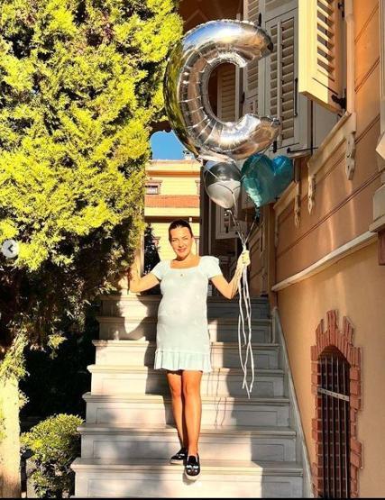 Burcu Kara bebeğinin adını paylaştı
