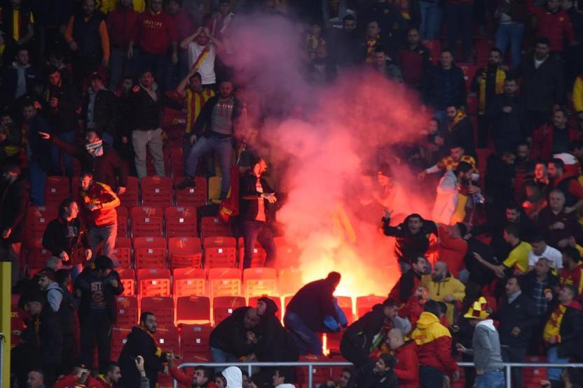 İşte fotoğraflarla Göztepe-Altay maçında yaşananlar Kanlar içinde kaldı