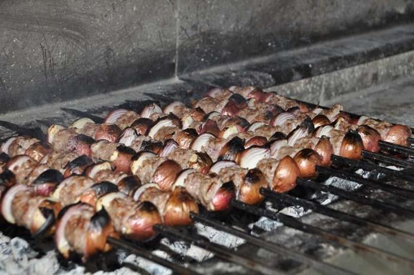 İçindeki vitamin saymakla bitmiyor Kış aylarının şifa deposu soğan kebabı