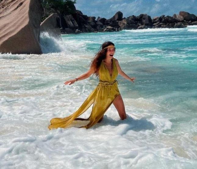 Ebru Şahinin yeni imajı  Aydan Şenere benzetildi