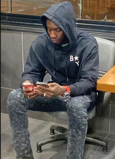 Mbaye Diagnenin özel şoförü aracını kaçırdı