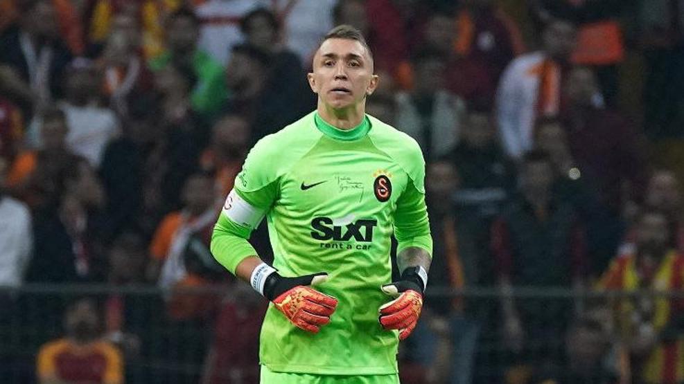 Süper Lig'de dev derbi! Fenerbahçe-Galatasaray muhtemel 11'ler...