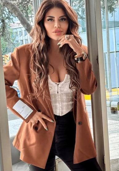 Ebru Polat Taylanddan evlat edinecek