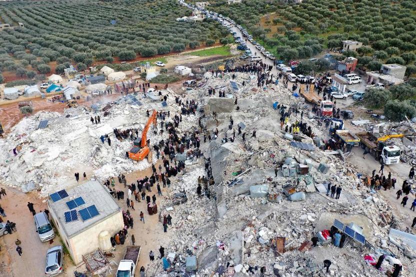 Deprem Suriyeyi de vurdu: 1400den fazla can kaybı