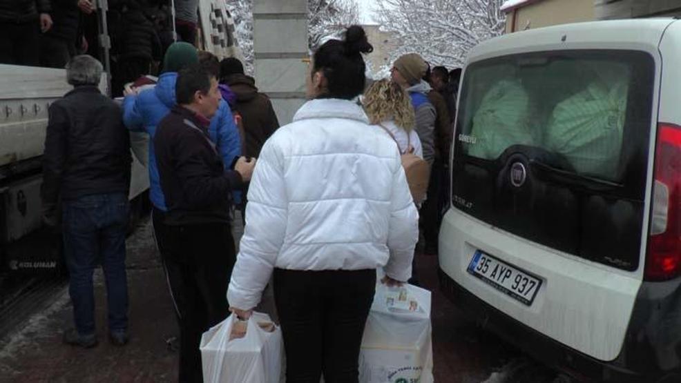 Sağlık çalışanları deprem için seferber oldu