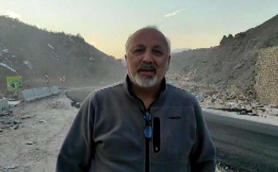 Yollar, araziler ve dağlar yerinden oynadı: Deprem sadece binaları yıkmadı