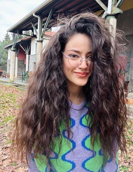 Pelin Akil hislerini takipçileriyle paylaştı - Son Dakika Magazin Haberleri