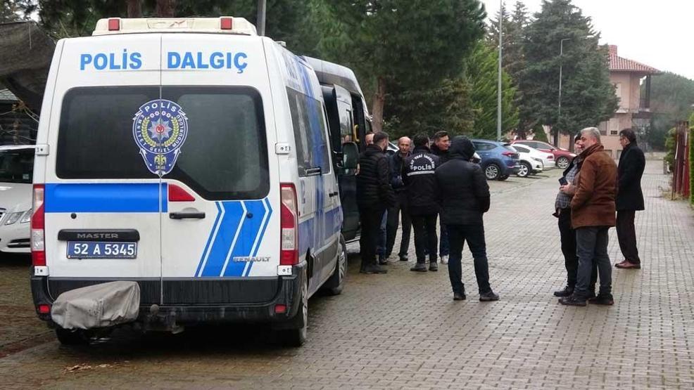 Ekipler harekete geçti Bölgedeki vatandaşlar alandan uzaklaştırıldı