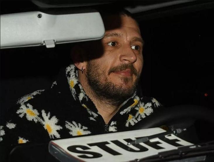 Uraz Kaygılaroğlu trafiği birbirine kattı Korumaları muhabirlere saldırdı