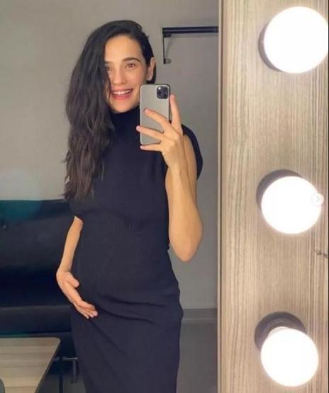 Funda Eryiğit ve Berkun Oyanın mutlu günü