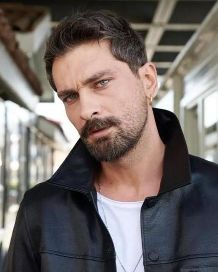 Onur Tuna ve Yasemin Yazıcı aşka geldi!