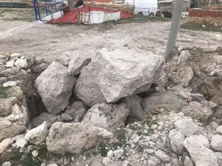 Fayın başladığı nokta: Dağdan kaya parçaları koptu Geceleri tedirgin uyuyorlar...