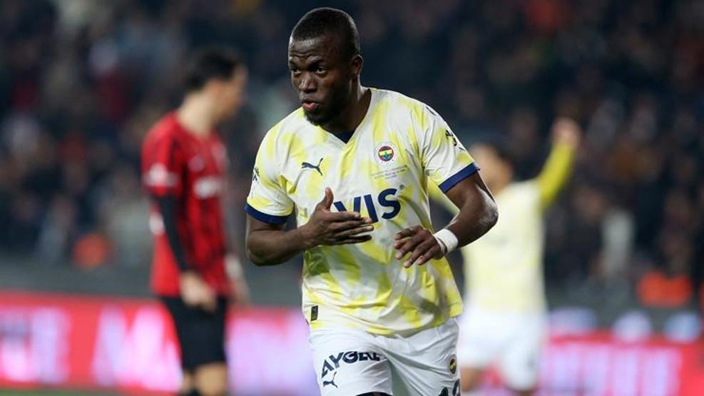 Galatasaraydan Enner Valencia bombası