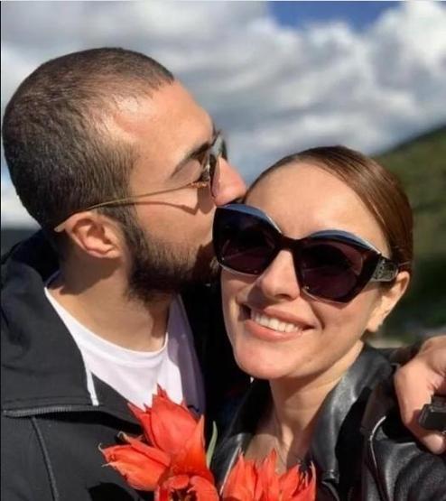 Ezgi Mola’nın eşi Mustafa Aksakallı’dan ilk açıklama geldi Bebek mi geliyor