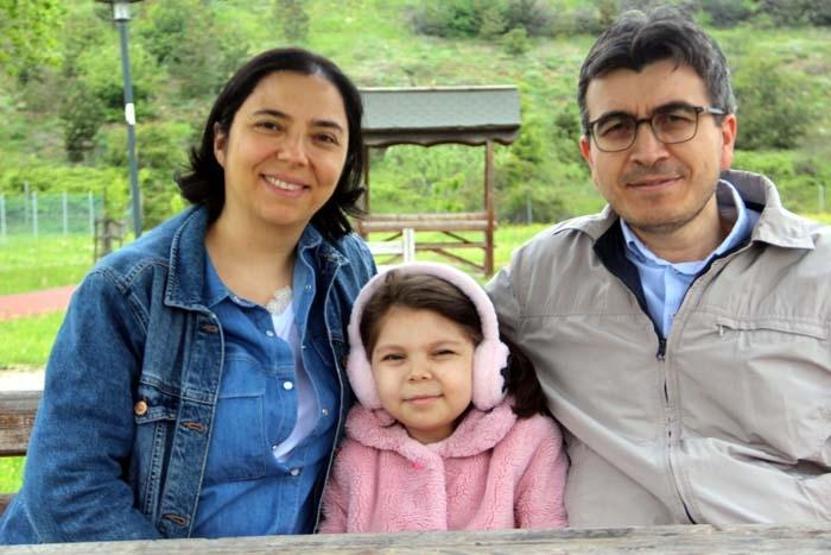 Kızına böbreğini vererek yaşama döndürdü Evladım olmadan yaşamamın bir anlamı yok