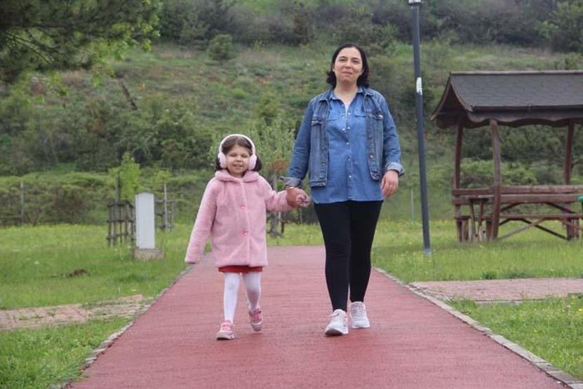 Kızına böbreğini vererek yaşama döndürdü Evladım olmadan yaşamamın bir anlamı yok