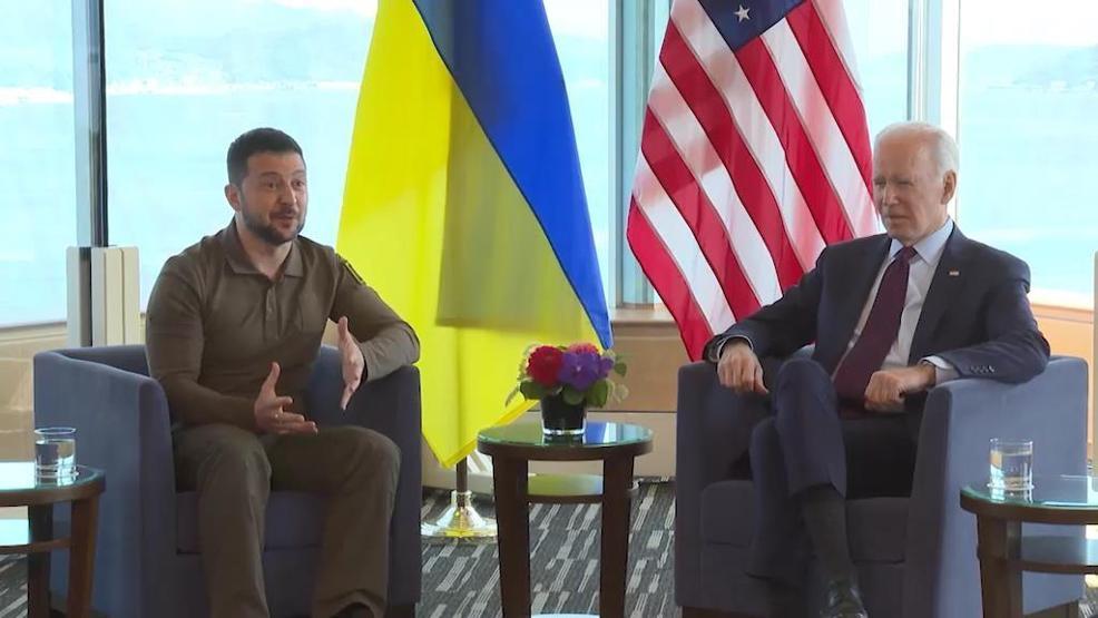 Biden ve Zelenskiden G7 görüşmesi