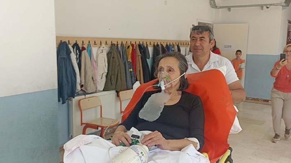 Oy kullanmaya oksijen tüpüyle geldi
