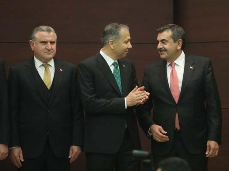 Nokta atışlarıyla yeni kabine notları