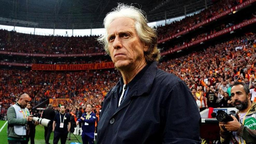 Derbi mağlubiyeti bardağı taşırdı! Jorge Jesus'un yerine 3 aday