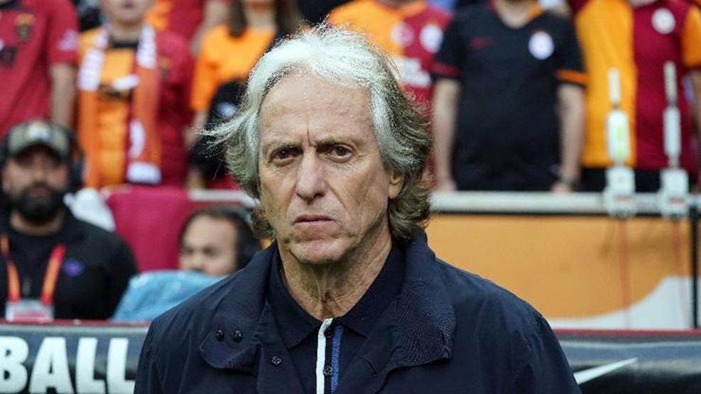 Derbi mağlubiyeti bardağı taşırdı! Jorge Jesus'un yerine 3 aday