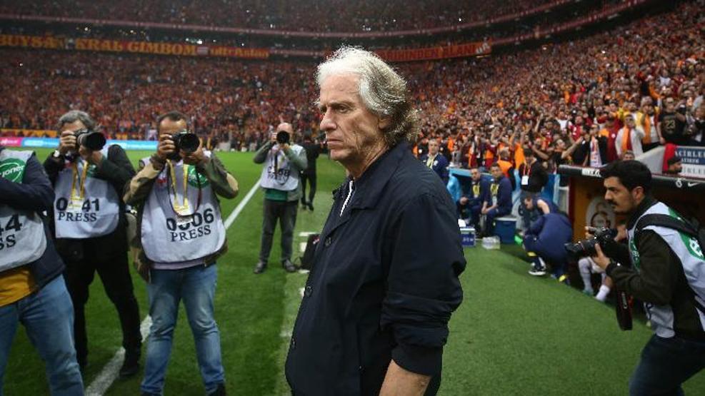 Derbi mağlubiyeti bardağı taşırdı! Jorge Jesus'un yerine 3 aday