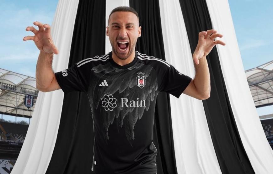 Beşiktaş yeni sezon formalarını duyurdu