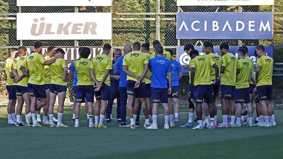 Fenerbahçe'de yabancı sorunu! Yollar ayrılacak...
