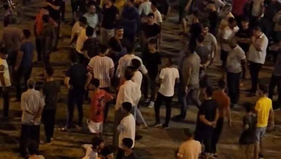 9 yaşındaki çocuğa istismar iddiası mahalleliyi sokağa döktü: Valilikten açıklama geldi