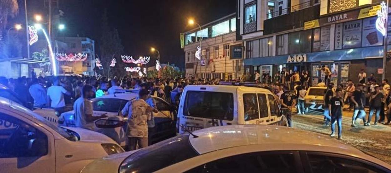 9 yaşındaki çocuğa istismar iddiası mahalleliyi sokağa döktü: Valilikten açıklama geldi