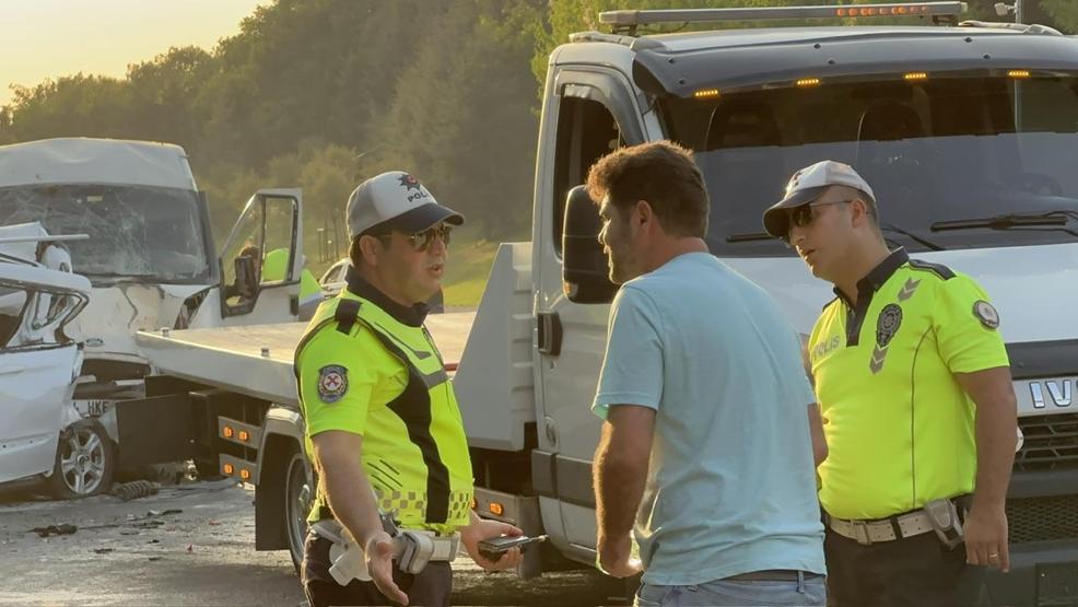 FSM Köprüsü'nde zincirleme kaza: 2'si ağır 5 yaralı