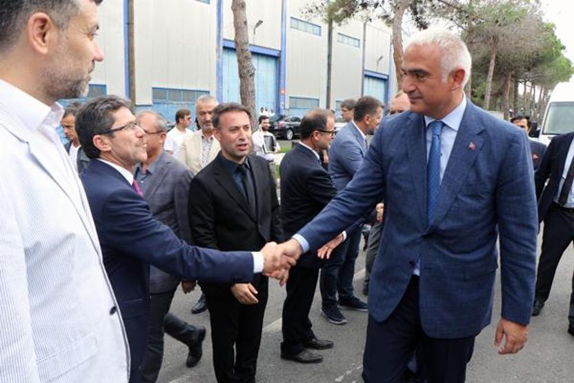 Bakan Ersoy, Kızılırmak Deltası Kuş Cennetini gezdi