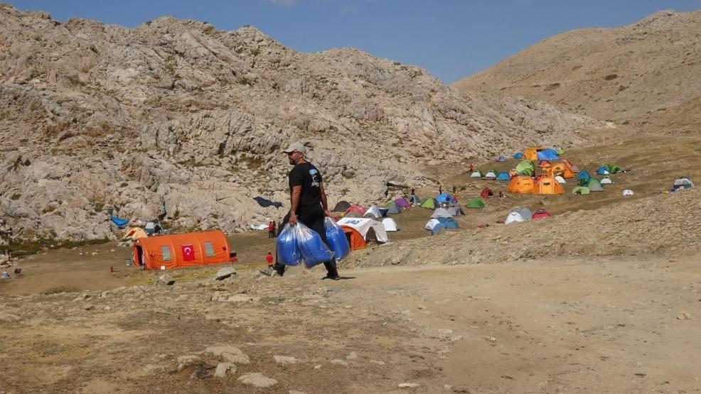 ABDli dağcı adım adım kurtarılıyor: Mağaradan çıkışı için son 400 metre