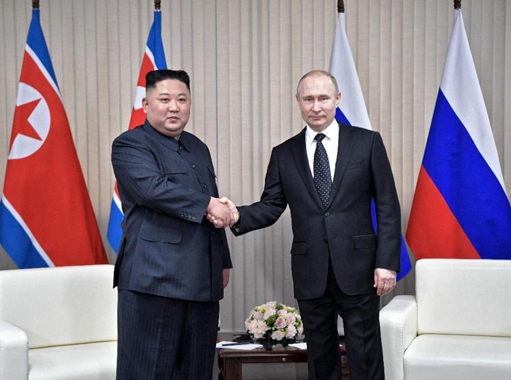 Kim, Putin'le görüşmek için yola çıktı: Zırhlı trende neler var?