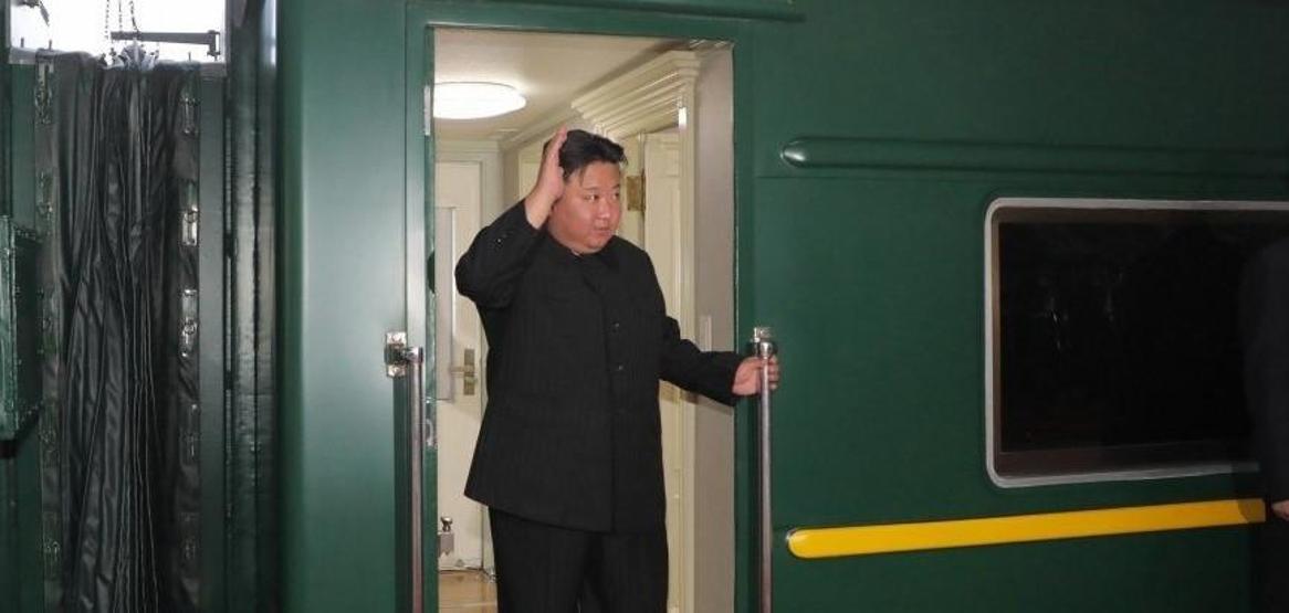 Kim, Putin'le görüşmek için yola çıktı: Zırhlı trende neler var?