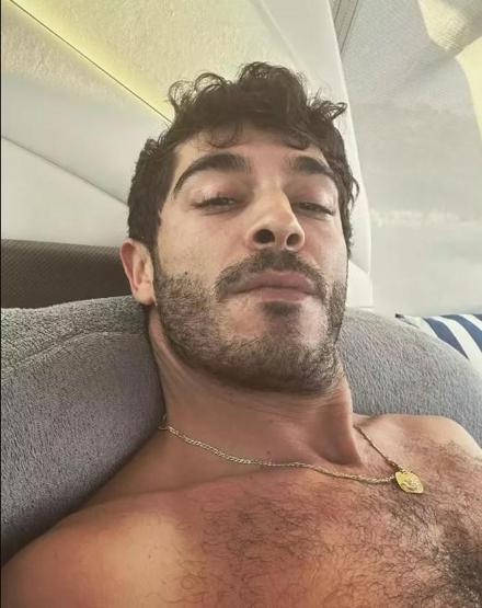 Bestemsu Özdemir ve Burak Deniz aşk yaşıyor