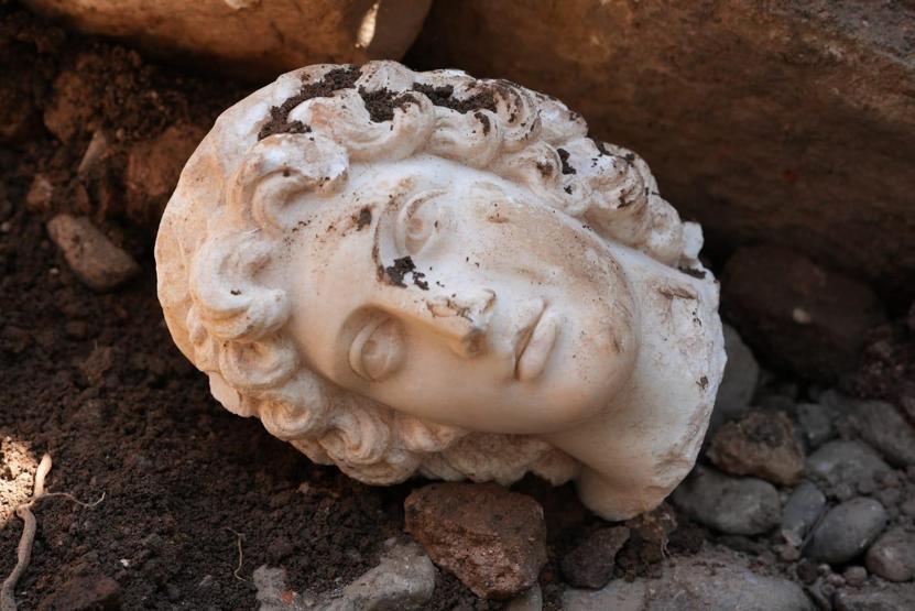 Düzce'de antik kentteki kazıda, Büyük İskender’e ait portre başı bulundu