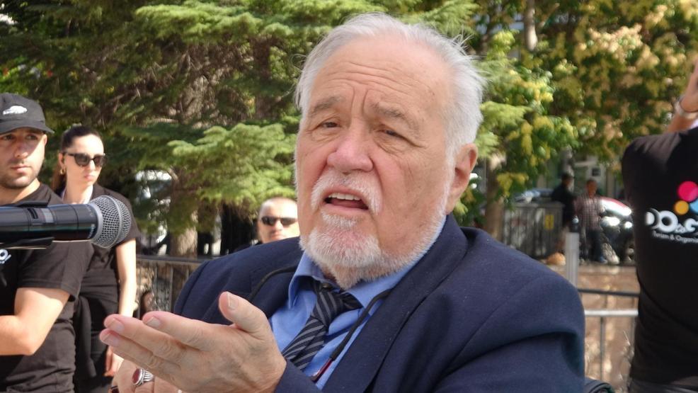 İlber Ortaylı mikrofonu bozulunca sinirlendi: Lafım kesiliyor ne dediğimi bilmiyorum