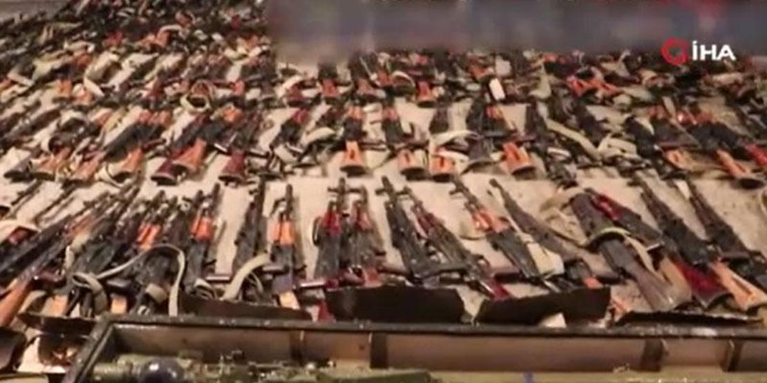 Rusya Savunma Bakanlığı duyurdu! Karabağ'daki Ermeni güçleri silahlarını teslim ediyor