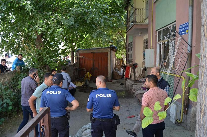 Evdeki yangında 6 yaşındaki Cihan öldü