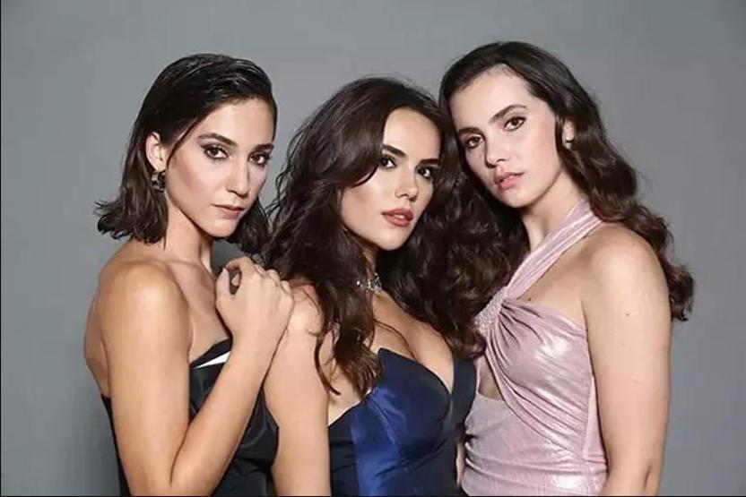 Üç Kız Kardeş yeni sezon çekimleri için objektif karşısına geçti
