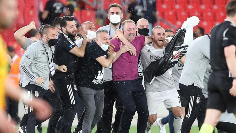 Sergen Yalçın bombası! Süper Lig ekibiyle görüştü