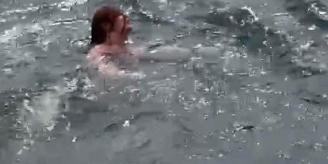 Kadıköy-Eminönü seferini yapan vapurdan düştü, dehşeti yaşadı: Denizin ortasında can pazarı!