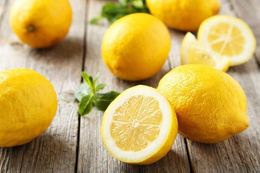 Limonu sakın ikiye kesip dolaba koymayın, resmen zehre dönüşüyormuş
